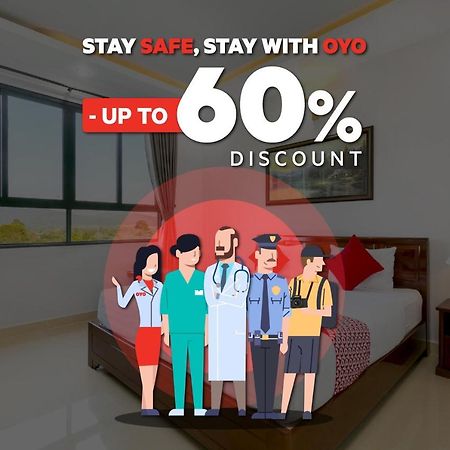 Oyo 821 Hotel Dinasti Makasar Zewnętrze zdjęcie