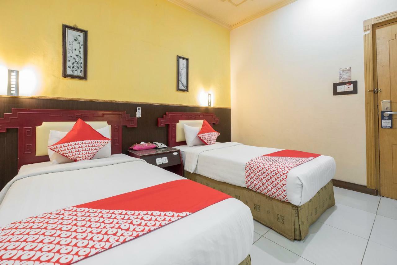 Oyo 821 Hotel Dinasti Makasar Zewnętrze zdjęcie