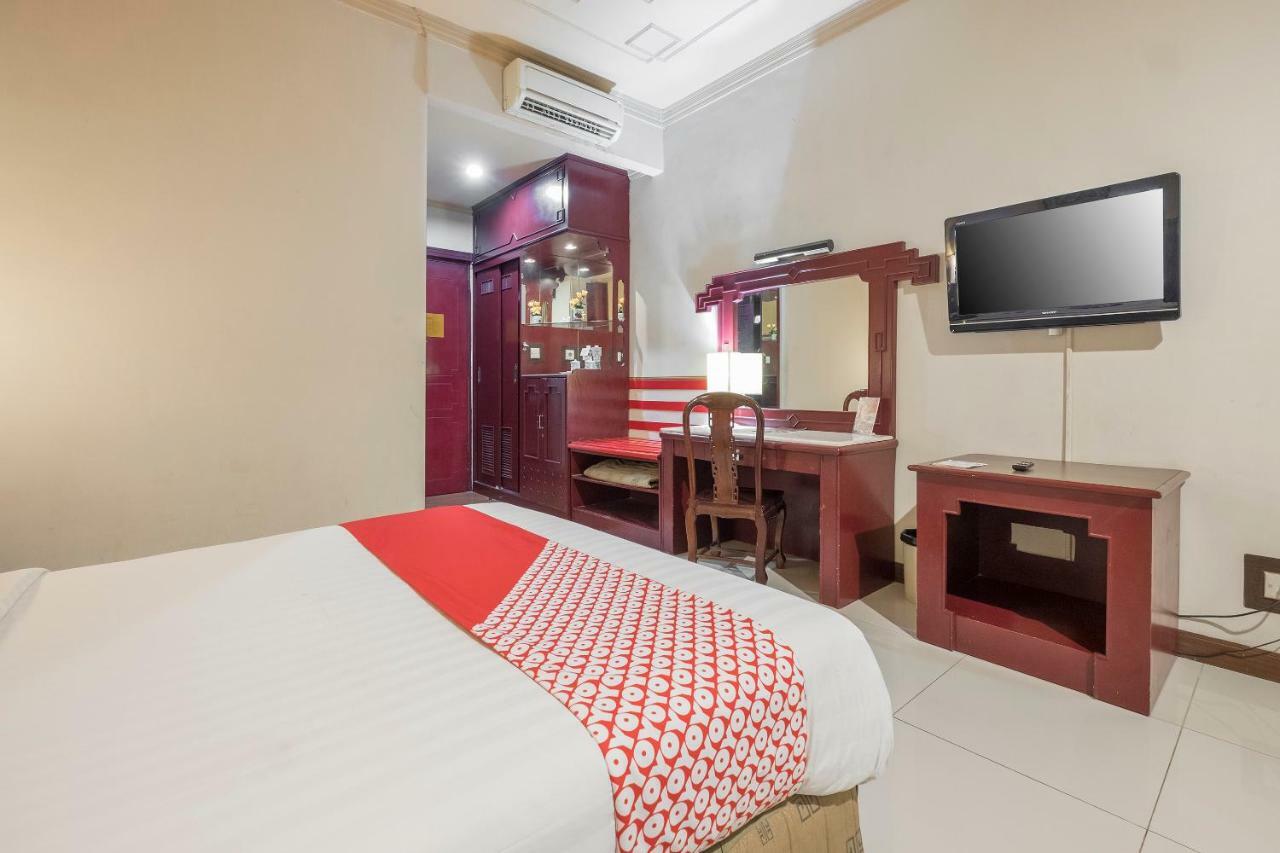 Oyo 821 Hotel Dinasti Makasar Zewnętrze zdjęcie