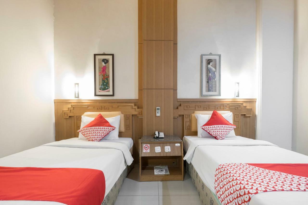 Oyo 821 Hotel Dinasti Makasar Zewnętrze zdjęcie